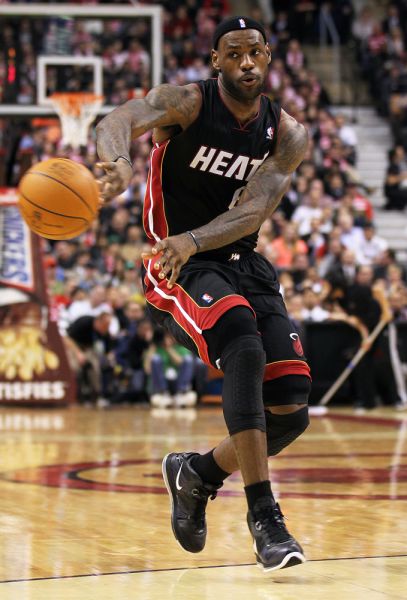 卡拉格痛批萨拉赫：可耻，自私，巨星特权不能这么搞（卡拉格怒斥萨拉赫：丢人又自私，别再滥用巨星特权）