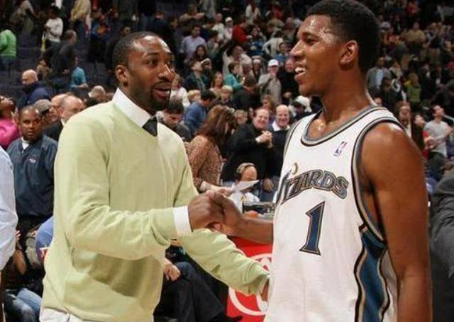 邮报：国际足联考虑强制设定比赛72小时间隔以保障球员健康（英媒：国际足联拟将两场比赛最短间隔强制为72小时，保障球员健康）