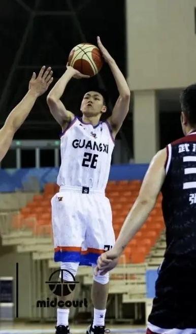 德甲战报：芬德破门，马拉扳平，云达不莱梅1-1科隆（德甲简报：芬德先拔头筹，马拉扳平，云达不莱梅与科隆1-1握手言和）